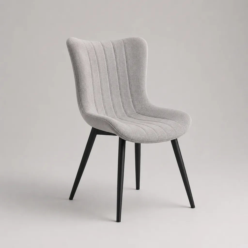 Sedia da pranzo imbottita in tessuto grigio chiaro con gambe in acciaio nero, 54 × 61 × 84 cm
