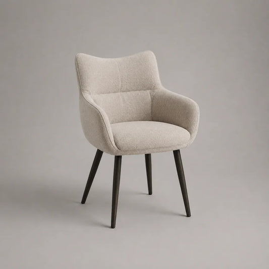 Sedia imbottita con braccioli, tessuto beige e gambe in legno nero, 61 × 61 × 82 cm