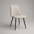 Sedia da pranzo imbottita beige in tessuto con gambe in acciaio nero, 49 × 57 × 84 cm