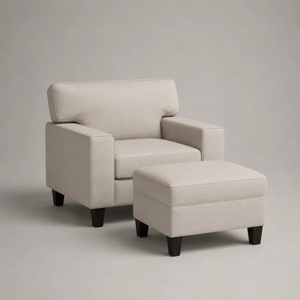 Sedia e poggiapiedi in tessuto beige chiaro, poltrona 86 × 82 × 84 cm, poggiapiedi 62 × 50 × 42 cm